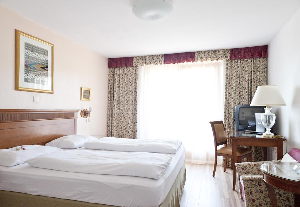 Hotel Alpenkrone Фільцмос Номер фото